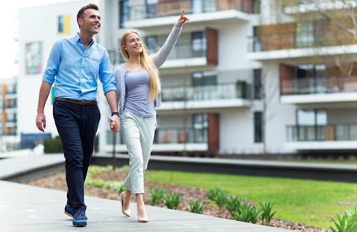 happy couple | condo reserve study